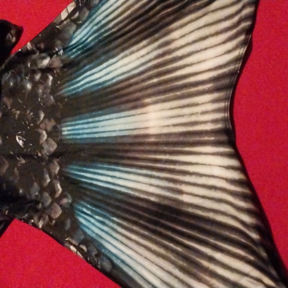 Fin Fun Mermaid Fish Tail - Picture 5 of 10